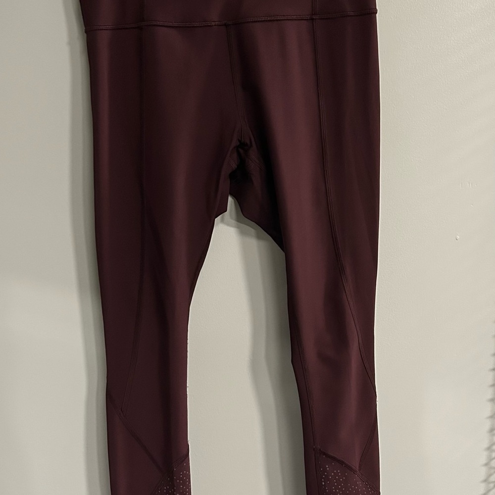 Lululemon Burgundy mid-rise Leggings